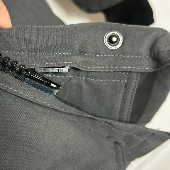 Canada Goose womens TRILLIUM Parka Down Coat GRAPHITE style 6650L size Small - Picture 8 of 16